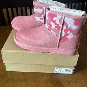 UGG Classic Mini Jagged Camo Boots